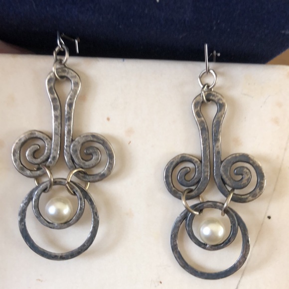 Vintage New Avon Swirlcraft Pierced Earrings - Picture 11 of 16